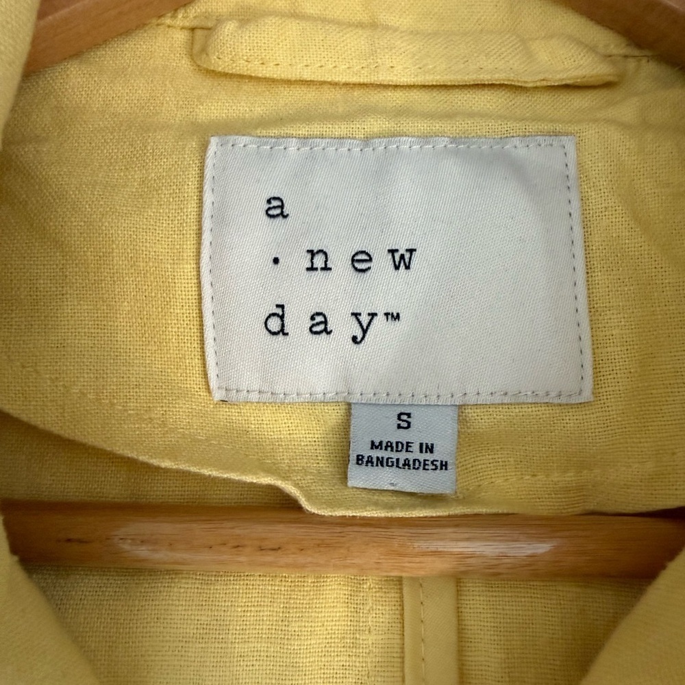 New Day Women's Yellow Linen Blend Double Breasted Belted Trench Coat Size Small - Picture 5 of 11